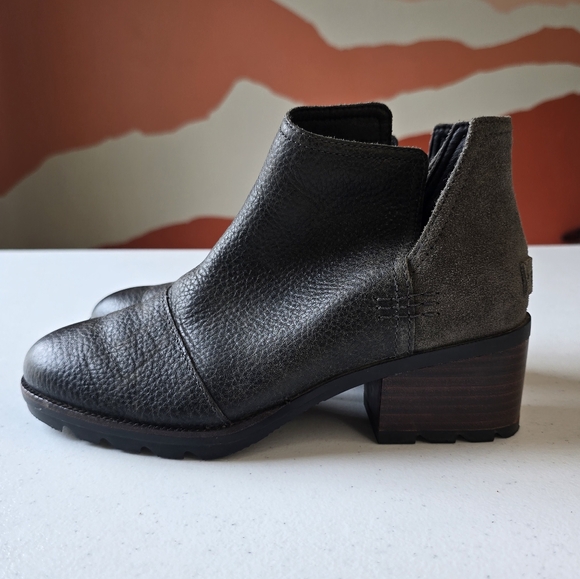 Sorel Cate Cutout Suede and Leather Waterproof Ankle Booties Women's 6.5 - Picture 4 of 8